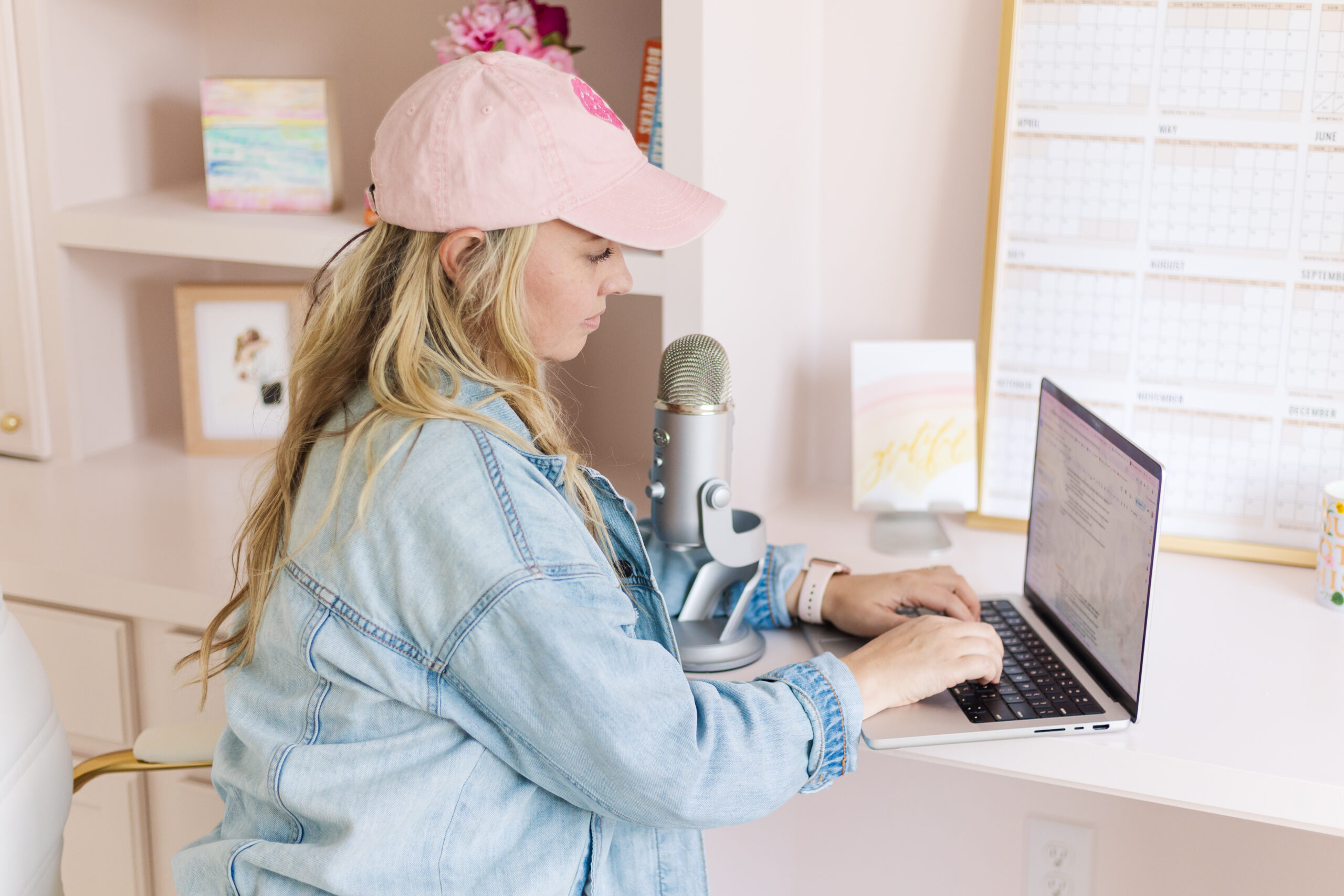 woman integrator at a computer